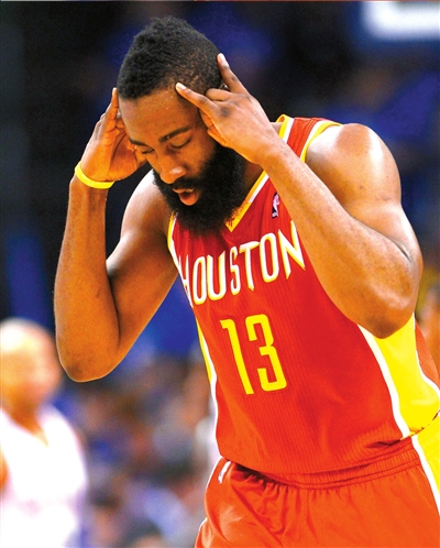 辽宁男篮王哲林连续得分超35（辽宁男篮王哲林连场轰下35+）