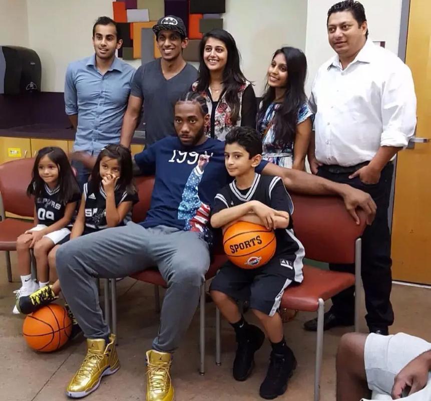 名记：萨拉赫觉得斯洛特被舆论影响，自己不上时球队没有更好（名记：萨拉赫称斯洛特受舆论干扰，自己缺阵时球队并未更好）