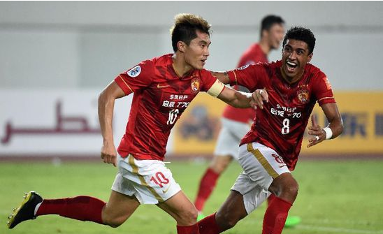 2953票，邦马蒂成为FIFPro2025年最佳阵容中得票最多外场球员（邦马蒂以2953票领跑FIFPro 2025最佳阵容外场球员投票）