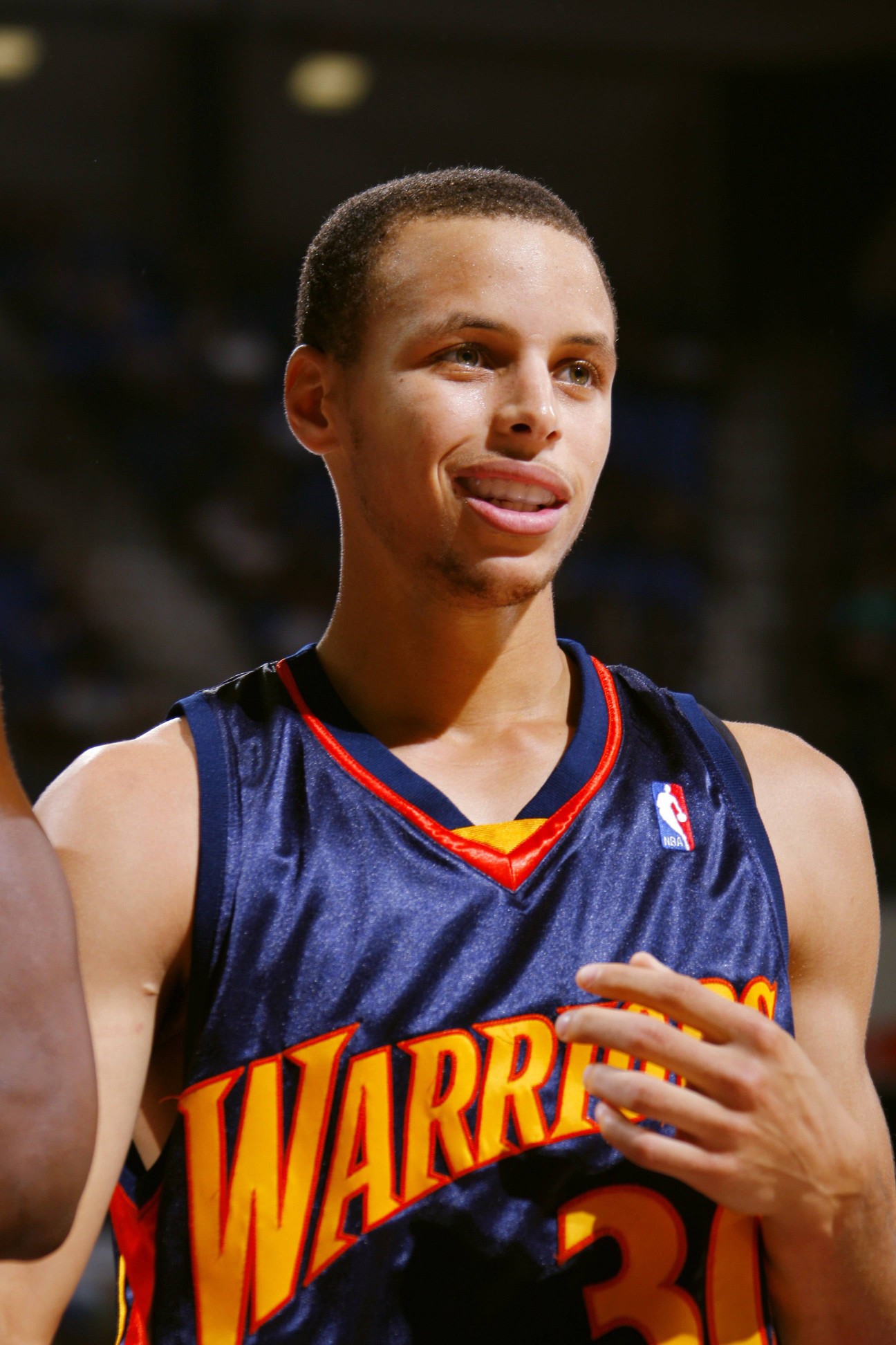 北京时间11月27日04：00，欧冠将会迎来一场...（欧冠北京时间11月27日凌晨4点将上演一场焦点之战）