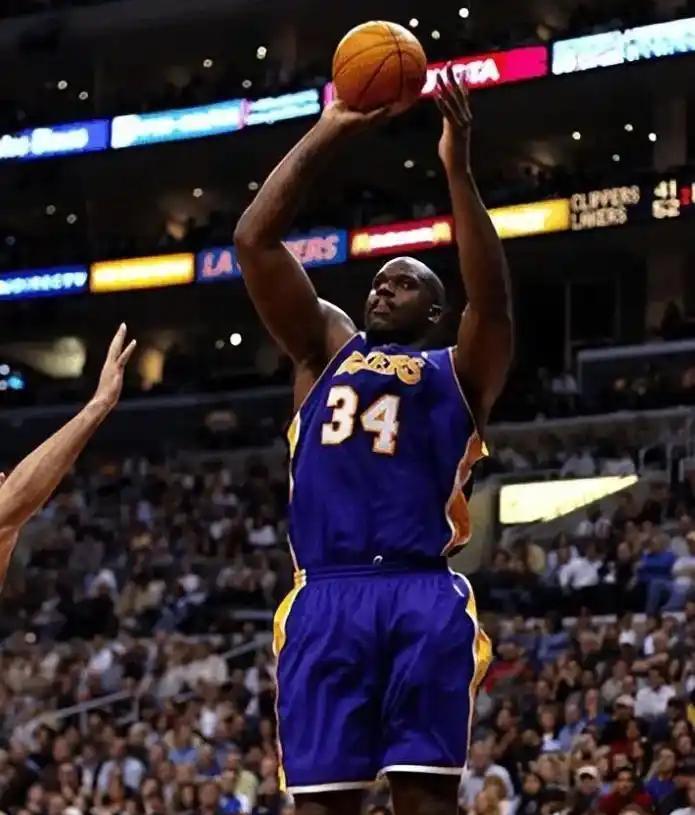 菲尔米诺：我很喜欢维尼修斯，但利物浦对阵皇马我希望红军赢（菲尔米诺：我很欣赏维尼修斯，但红军战皇马时我更盼利物浦取胜）